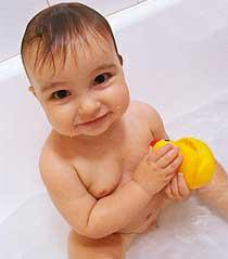 I capelli del neonato vanno lavati quotidianamente?